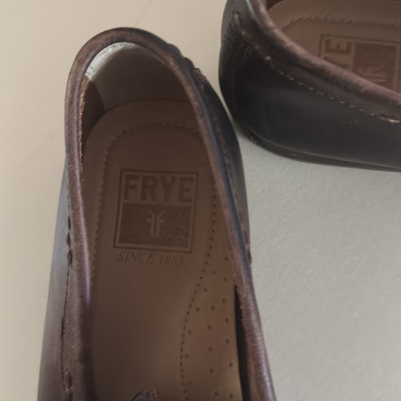 Frye (men) Sz 8.5 loafers (new) no tags - Picture 3 of 5
